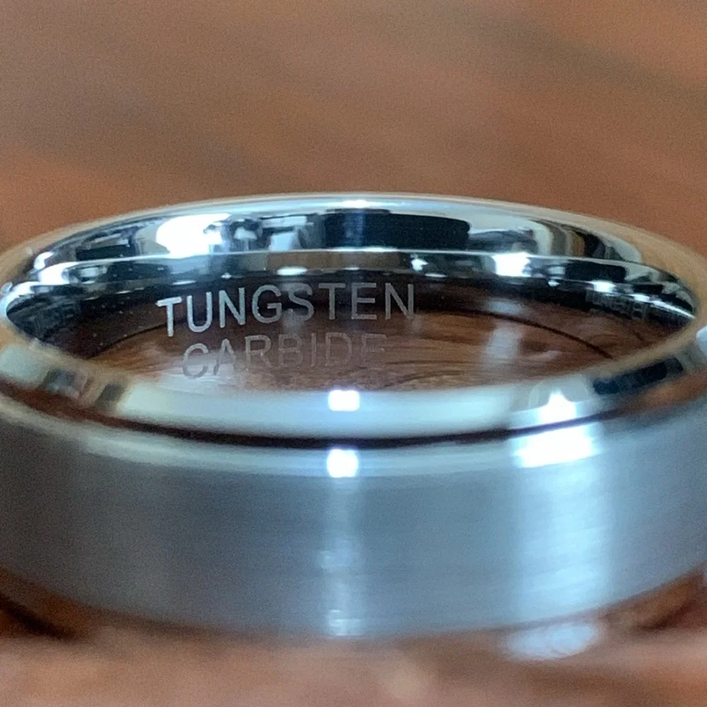 Silver tone tungsten carbide ring size 9.75